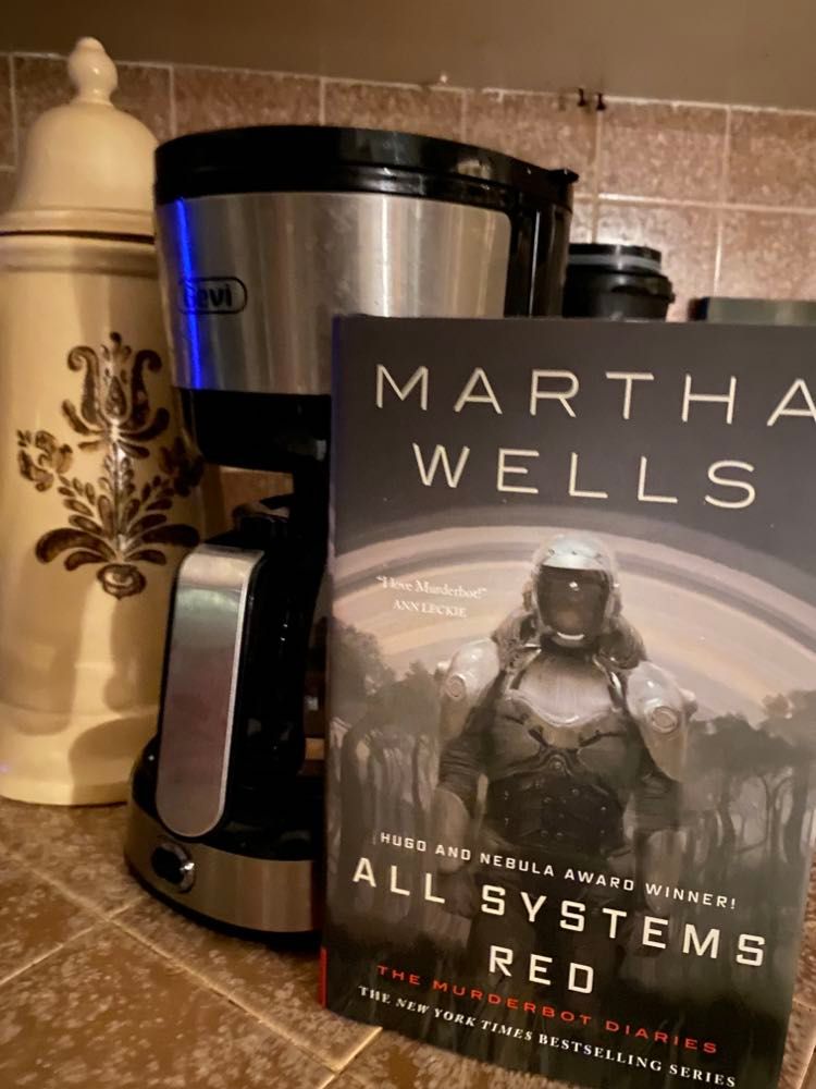 Book Review: All Systems Red (The Murderbot Diaries 1)